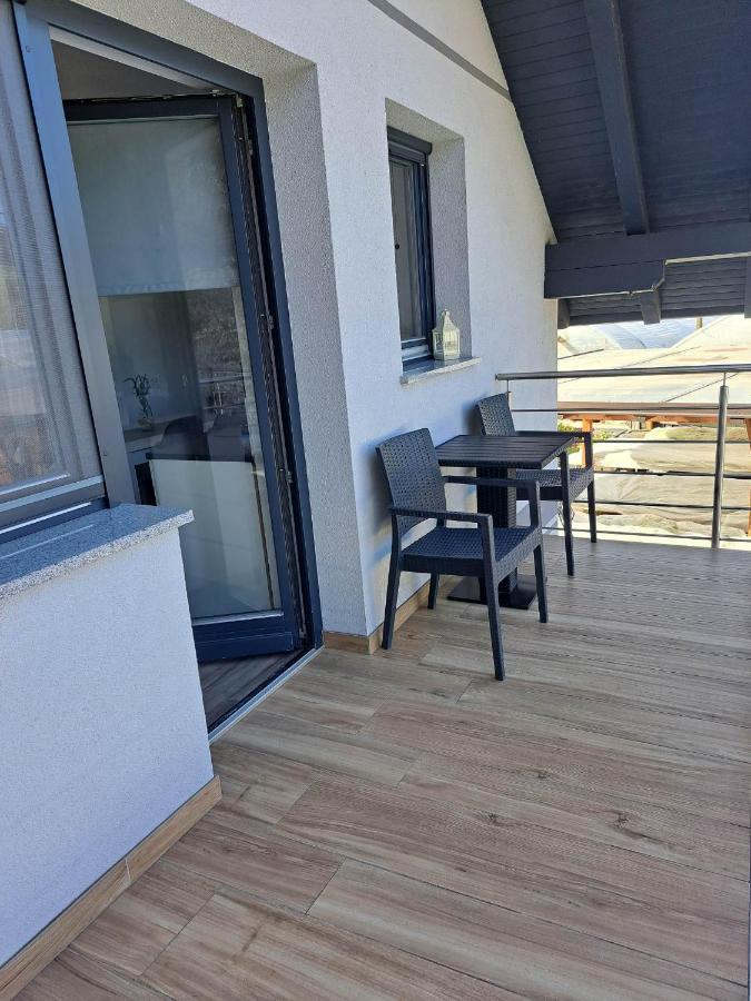 Apartmaji Tisa In Zana Rovte エクステリア 写真
